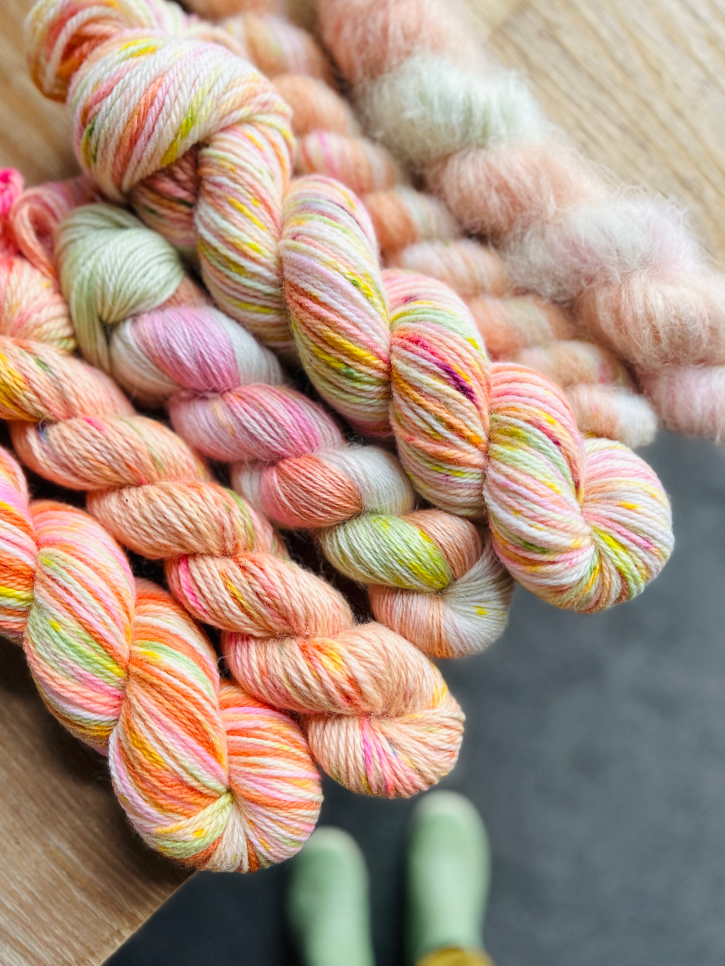 A Pocket Full of Posies - 5 Ways! by Muffs Merino